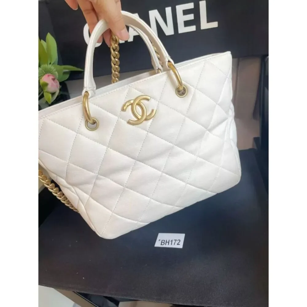 Chanel Women Pre-Loved Bag Very Good Condition
